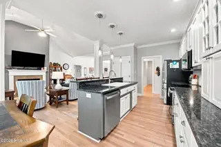 230 Ticino Court, New Bern, NC 28562 – photo 15: 7-web-or-mls-DSC_5382