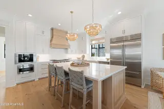 216 Radio Island Road, Morehead City, NC 28557 — 4-bedroom home in Tide Lines, Morehead City, NC, photo 11 of 56: Gourmet Kitchen w/ Large Island