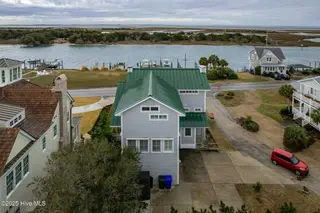 1707 Front Street, Beaufort, NC 28516 – photo 4: 1707 Front