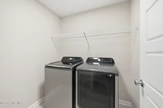 497 Holly Grove Drive, Winterville, NC 28590 – photo 19: Laundry Room