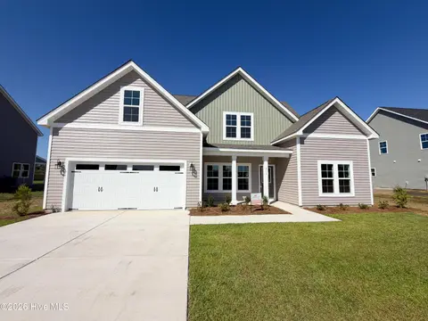 816 Tupelo Tree Drive, Hubert