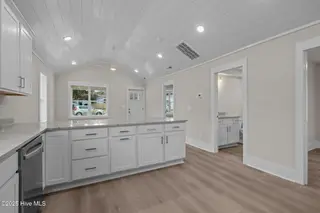 613 Mulberry Street, Beaufort, NC 28516 – photo 9: 9-web-or-mls-1S3A0016