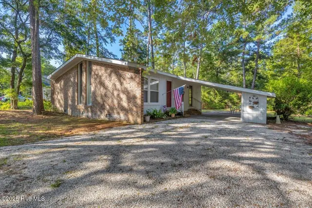 4 Lakeview Court, Calabash, NC 28467