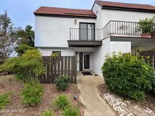 110 S Washington Harbor, Washington, NC 27889 — 3-bedroom townhome in Washington Harbour, Washington, NC, photo 18 of 27