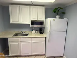 602 W Fort Macon Road 128, Atlantic Beach, NC 28512 – photo 20: Kitchen