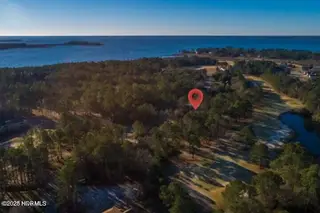 1110 Barkentine Drive, New Bern, NC 28560 – photo 8: 1110 Barkentine Drive