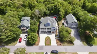 320 Cape Lookout Loop, Emerald Isle, NC 28594 – photo 10: 10-web-or-mls-DJI_20260831121237_0769_D