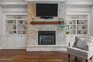 33 Banning Drive, Whispering Pines, NC 28327 – photo 6: Living Room
