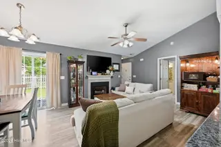 108 Gladiola Drive, New Bern, NC 28562 – photo 16: 29-web-or-mls-DSC_5929_edit