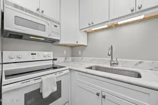 121 Old Causeway Road 12, Atlantic Beach, NC 28512 – photo 11: 10-web-or-mls-121-OldCausewayRd-U12-010