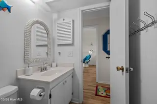 301 E Commerce Way Road 357, Atlantic Beach, NC 28512 – photo 17: Guest Bath