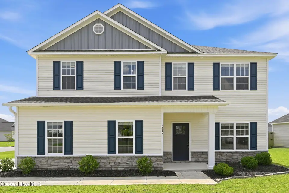 285 Wood House Drive, Jacksonville, NC 28546 – photo 1 of 56