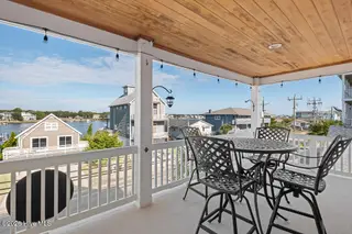 910 Canal Drive Unit B, Carolina Beach, NC 28428 — 4-bedroom condo, Carolina Beach, NC, photo 15 of 55: images-15
