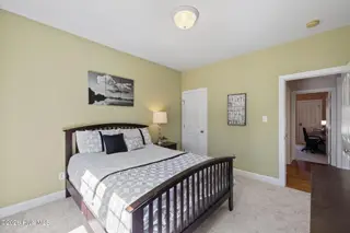2027 Caracara Drive, New Bern, NC 28560 – photo 23: 5-web-or-mls-0C0A5400