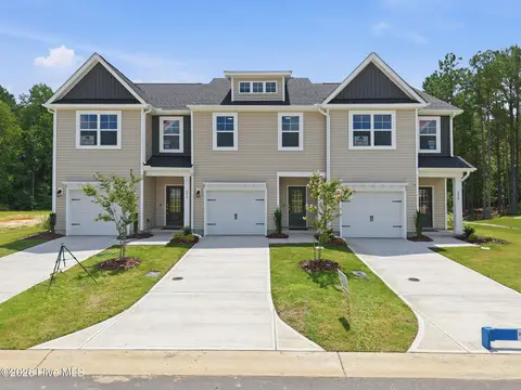 234 Elijah Way 9, Vass