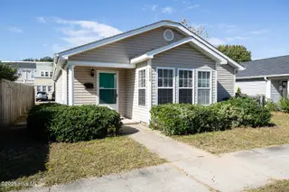 1008 S 10th Street, Wilmington, NC 28401 — 3-bedroom home in Downtown, Wilmington, NC, photo 2 of 29: 10thS1008-1FDanL33A6210 copy