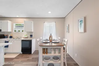 928 Willow Place SW, Calabash, NC 28467 — 3-bedroom manufactured home in Clariday Estates, Calabash, NC, photo 12 of 32