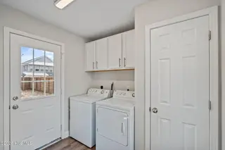 142 NE 14th Street, Oak Island, NC 28465 — 3-bedroom home in Tranquil Harbor, Oak Island, NC, photo 21 of 60: 29-web-or-mls-DSC06002