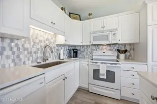1701 Salter Path Road A103, Indian Beach, NC 28512 – photo 18: 35-web-or-mls-IMG_5546
