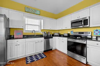 2414 Ocean Drive, Emerald Isle, NC 28594 – photo 8: Kitchen