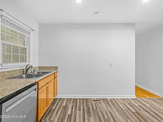 114 Country Club Road, Jacksonville, NC 28546 – photo 18: a02a0054