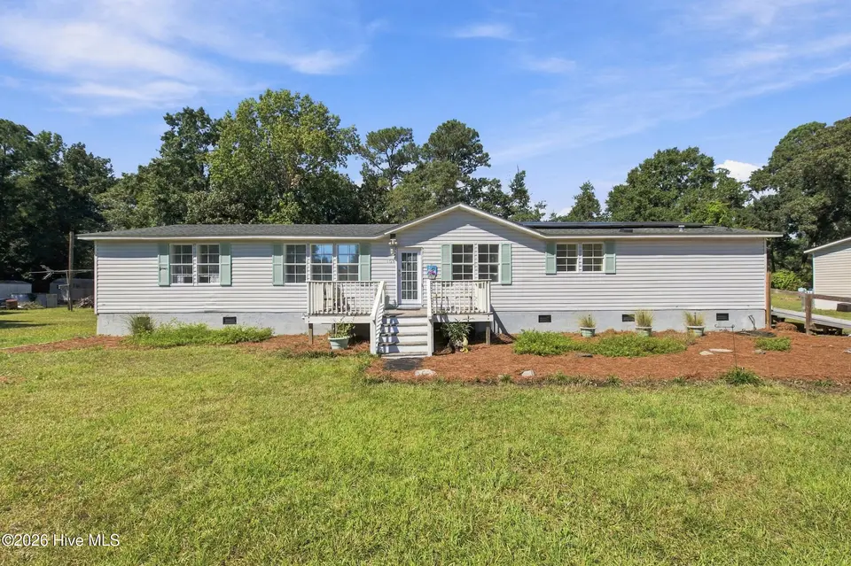 103 Shop Branch Lane, Hampstead, NC 28443 — 3-bedroom manufactured home in Bay Harbor, Hampstead, NC, photo 1 of 43: 103_shop_branch_ln_002