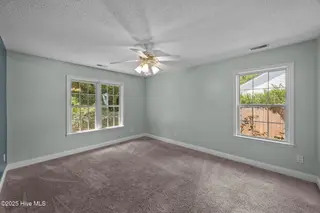 102 Inge Court, New Bern, NC 28562 – photo 12: Master Bedroom