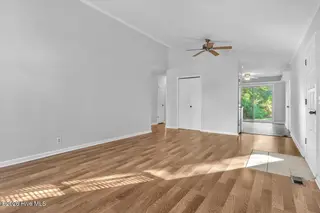 4 Lakeview Court, Calabash, NC 28467 — 2-bedroom home in Carolina Shores, Calabash, NC, photo 7 of 32
