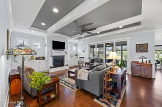 4451 Old Towne Street, Wilmington, NC 28412 – photo 24: 25_living room