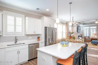 130 Whimbrel Way, Beaufort, NC 28516 – photo 9: Kitchen island