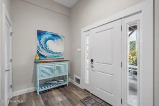 308 Oceanaire Lane, Surf City, NC 28445 – photo 11: 21-web-or-mls-DSC09600