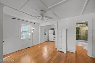 711 Queen Street, New Bern, NC 28560 – photo 4: Gorgeous Hardwood Floors