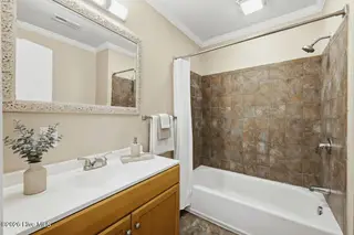1812 Greensboro Street, New Bern, NC 28560 – photo 19: Bathroom