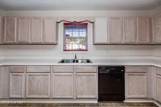 148 Byrum Run, Hubert, NC 28539 — 3-bedroom home in Foxlair, Hubert, NC, photo 5 of 32