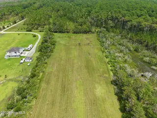 000 Josephine Lane, Beaufort, NC 28516 – photo 13: 6-web-or-mls-DJI_20260716122722_0266_D_e