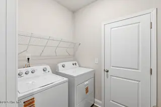 218 Chateau Drive, New Bern, NC 28560 – photo 19: 20251231193016846729000000-o