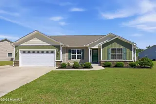 265 Independence Boulevard, Newport, NC 28570 – photo 1: front