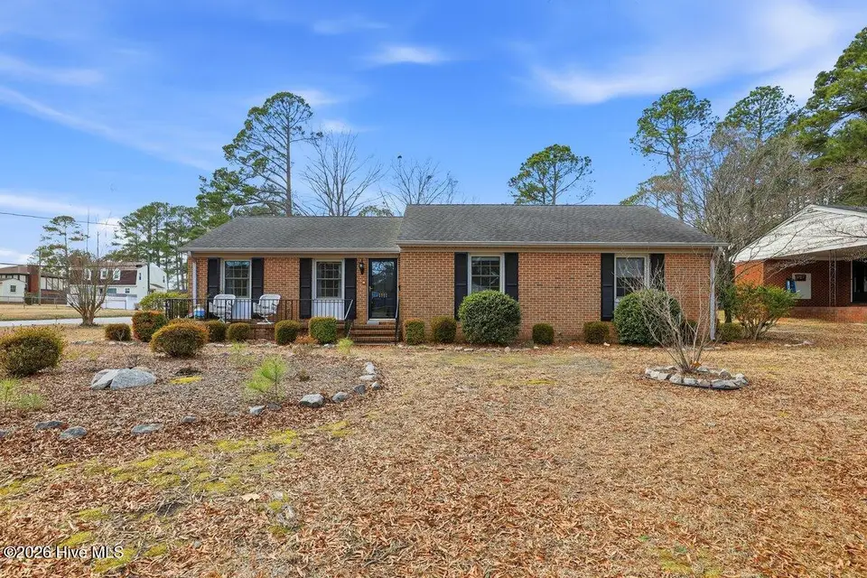 1111 S Andrews Avenue, Goldsboro, NC 27530 – photo 1 of 31: Main