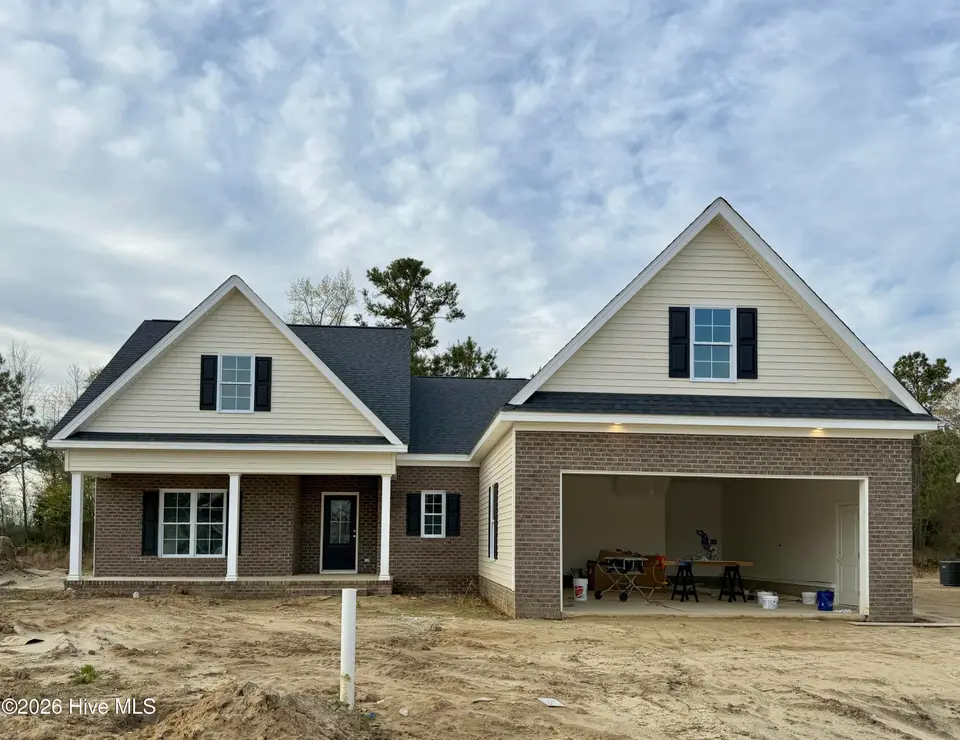 3287 School View Drive, Farmville, NC 27828 – photo 1 of 1: Front