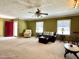 200 Elm Street, Whiteville, NC 28472 — 3-bedroom home, Whiteville, NC, photo 15 of 33: Living Room