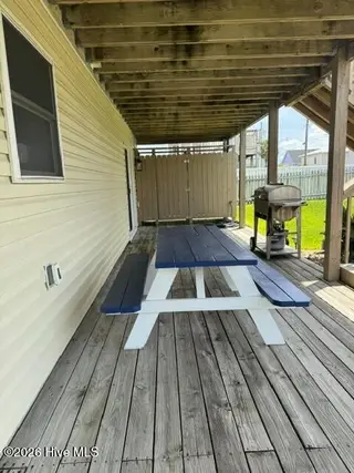 102 W Dobbs Street, Atlantic Beach, NC 28512 – photo 8: Dobbs 3