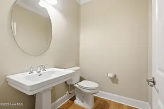 109 Colonel Burgwyn Drive, New Bern, NC 28562 – photo 10: Half Bath