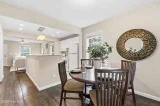 907 N 11th Street, Wilmington, NC 28401 – photo 12: Dining