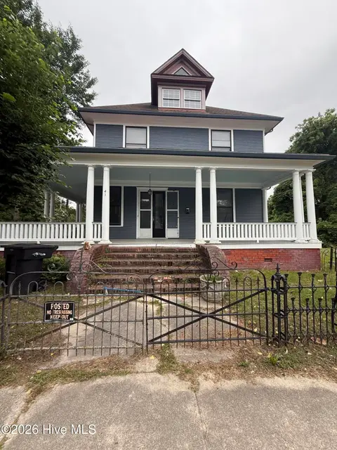 410 N Road Street, Elizabeth City