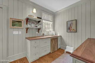 708 Forest Hills Drive, Wilmington, NC 28403 – photo 16: 018_img_0179_436