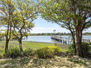 2205 Front Street, Beaufort, NC 28516 – photo 17: 17-web-or-mls-2205 Front St 017