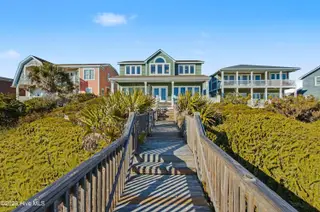 887 Ocean Boulevard W, Holden Beach, NC 28462 – photo 5: 4