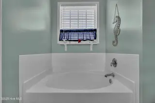7715 Huron Drive, Wilmington, NC 28412 – photo 18: IMG_4194