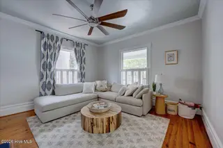 229 New Street, New Bern, NC 28560 – photo 5: Living Room