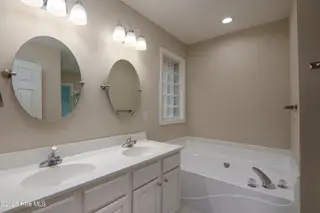 725 Monticello Drive, Pinehurst, NC 28374 – photo 22: Monticello Int.-24